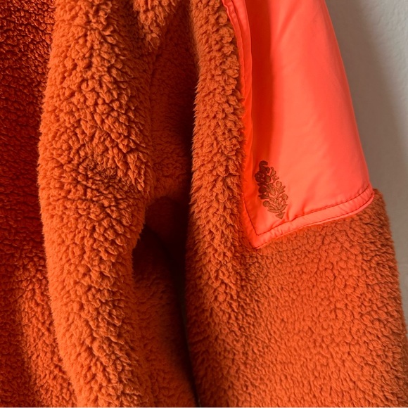 Free People Movement Women's Lead The Pack Fleece Sherpa Quarter Zip Pullover - Picture 7 of 9